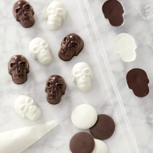 Molde Mini Calaveras De Chocolate 3d - Wilton - Imagen 2
